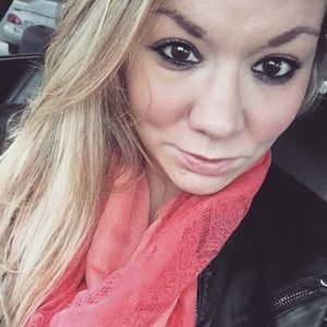 Meet your Posher, Nichole